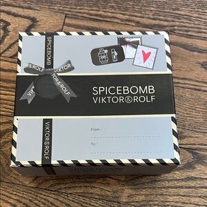Viktor & Rolf Spicebomb Gift Set - never used